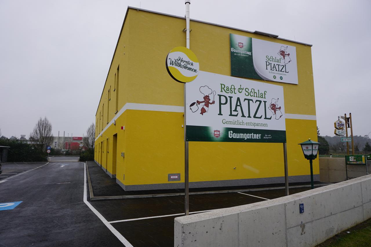Schlafplatzl Hotel Marchtrenk Exterior photo